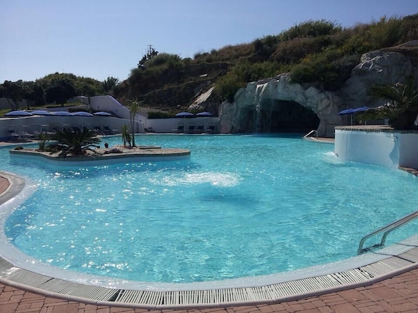Outdoor pool - La Perla del Porto (Santa Teresa di Gallura)