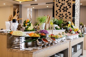 Free daily self-serve breakfast - Muong Thanh Luxury Vien Trieu Hotel (Nha Trang)