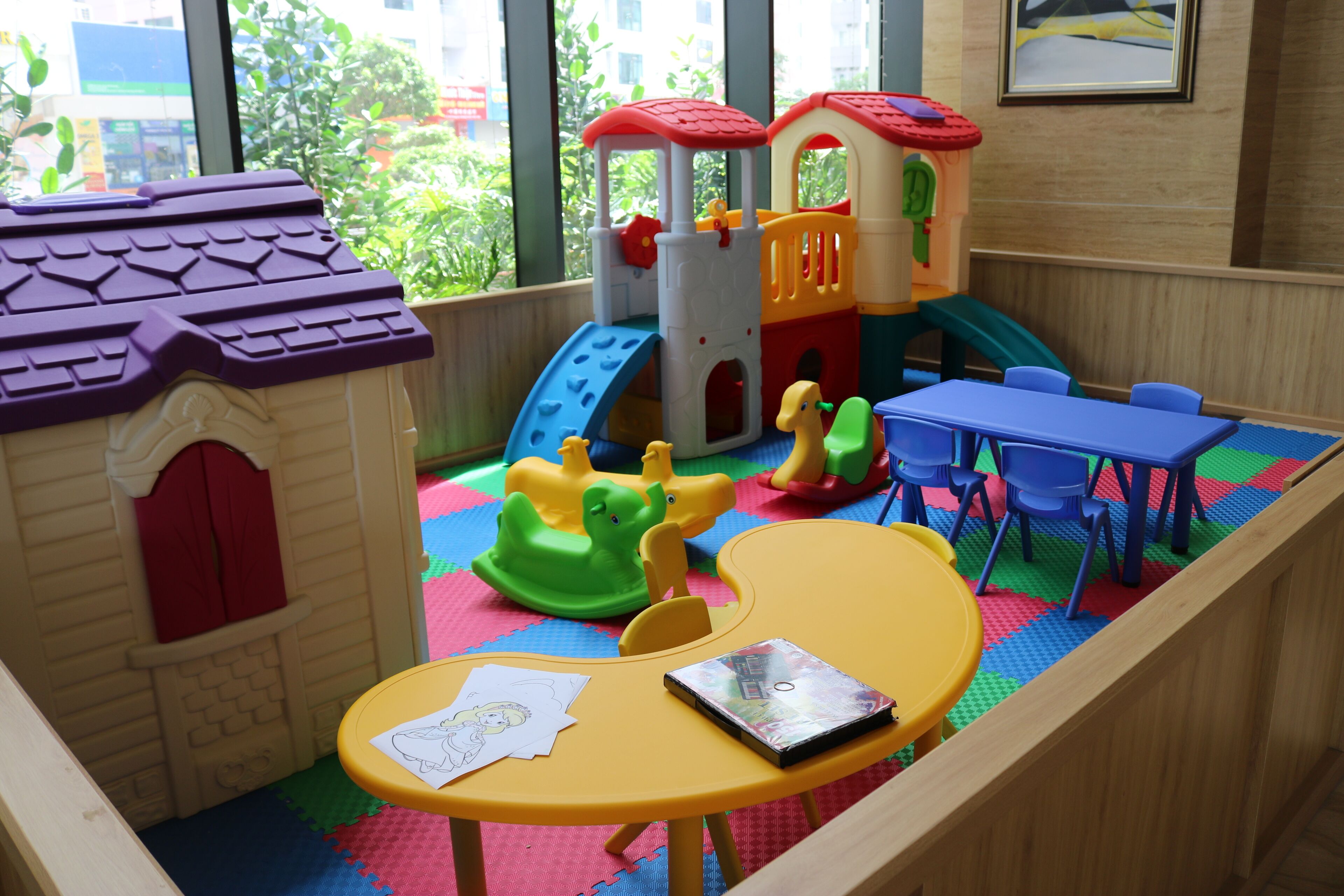 Children’s play area – indoor