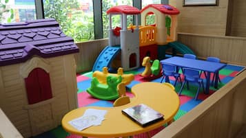 Children’s play area – indoor