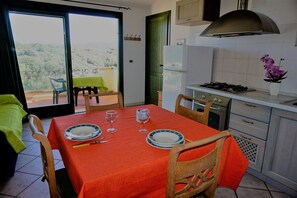 Essbereich im Zimmer