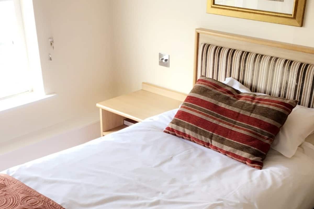 Chambre simple | Accès au Wi-Fi (inclus), literie fournie
