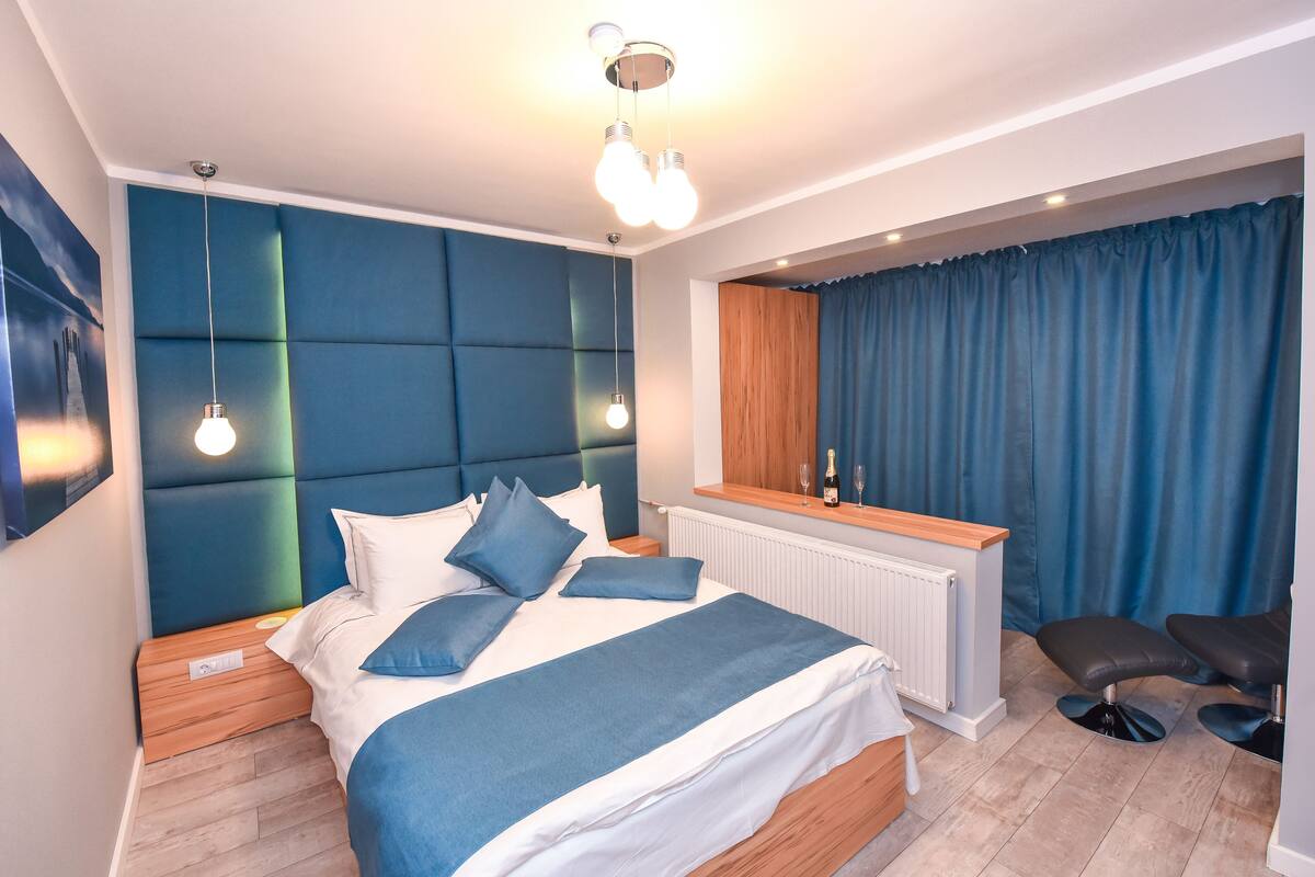 华丽公寓, 1 间卧室 (Primo Apartment - Cismigiu Gardens) | 1 多间卧室、高档床上用品、记忆海绵床垫、特色装修