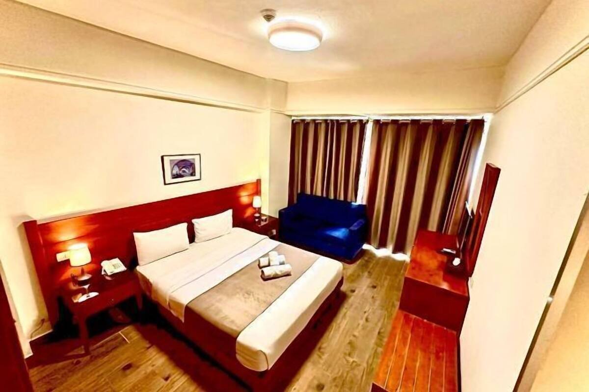 Minibar, in-room safe, desk, soundproofing