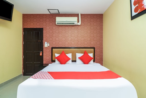 Superior Double Room | Minibar, free WiFi