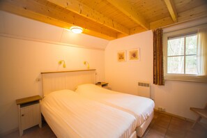 Cortinas blackout, wifi gratis y acceso para silla de ruedas 