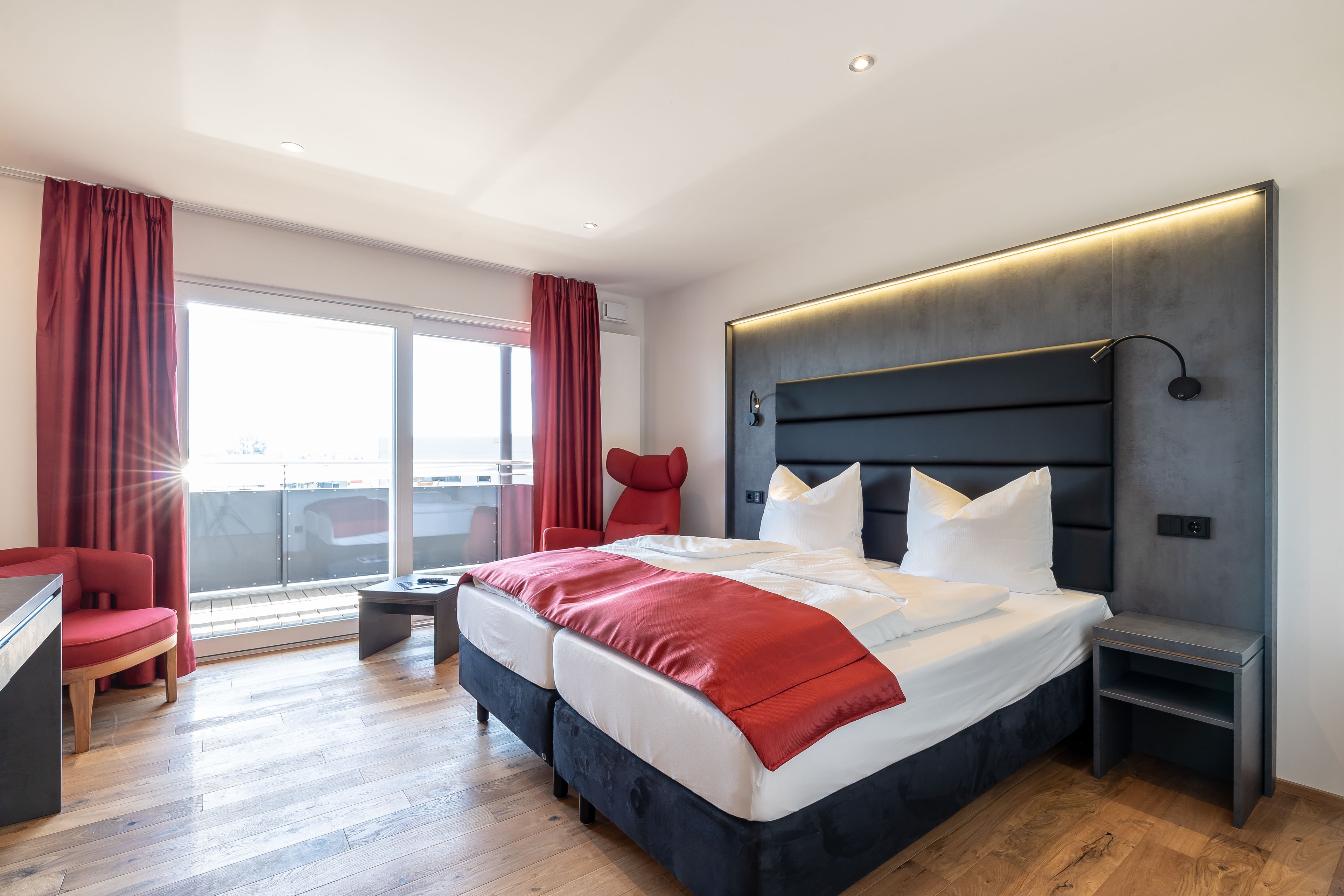 Chambre Standard avec lits jumeaux | Articles gratuits dans le mini-bar, coffres-forts dans les chambres