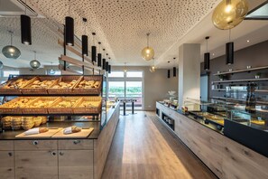 Daily buffet breakfast (EUR 19.90 per person)