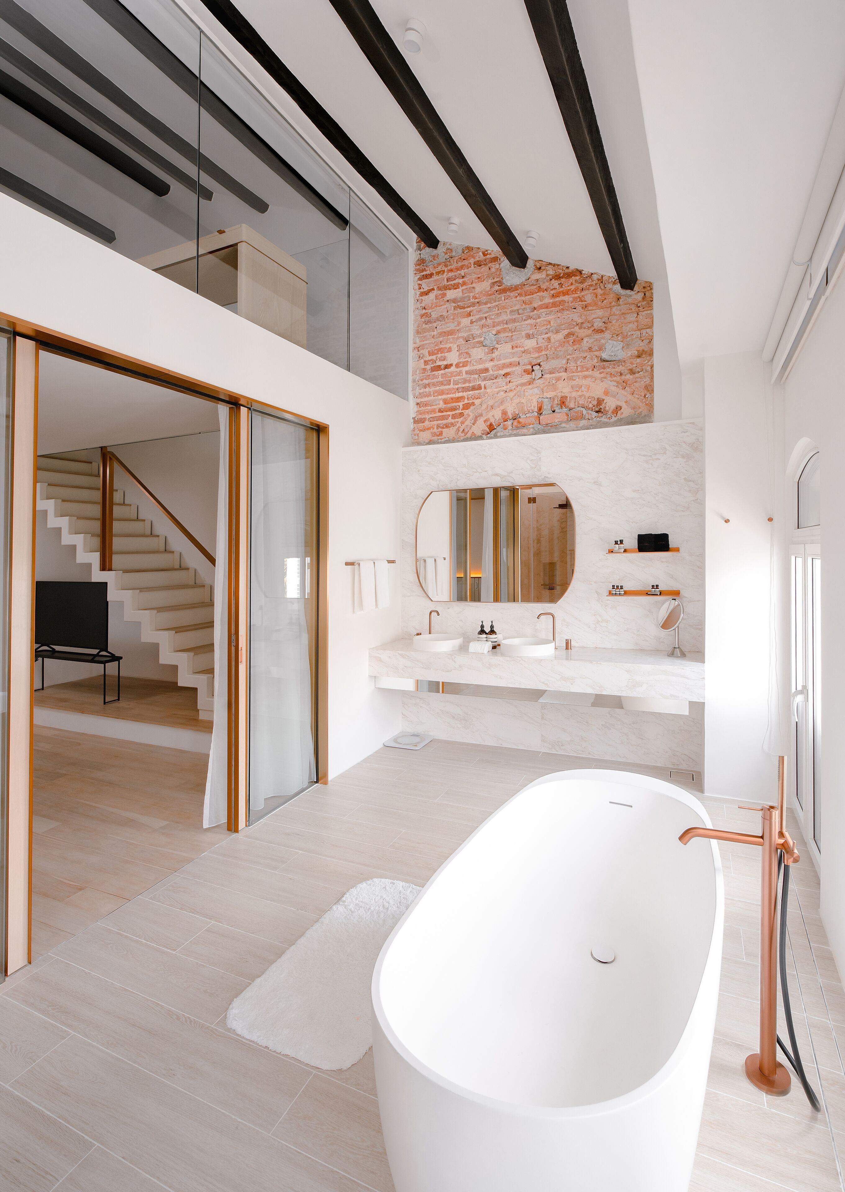 Deluxe Triple Room | Bathroom | Separate bathtub and shower, deep-soaking bathtub, rainfall showerhead