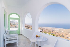 Traditional Villa, 1 Bedroom, Hot Tub, Sea View | Terrace/patio - Auntie's Villas (Santorini)