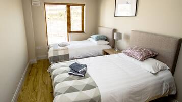 Glen Block | 3 bedrooms, premium bedding, pillow-top beds, individually decorated