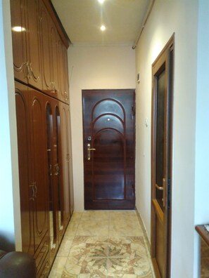 Interior - Welcome to my Cosy √ Comfy √ Corner in Yerevan © (Davtashen)