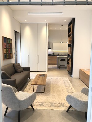 Älytelevisio, työhuone, tulostin