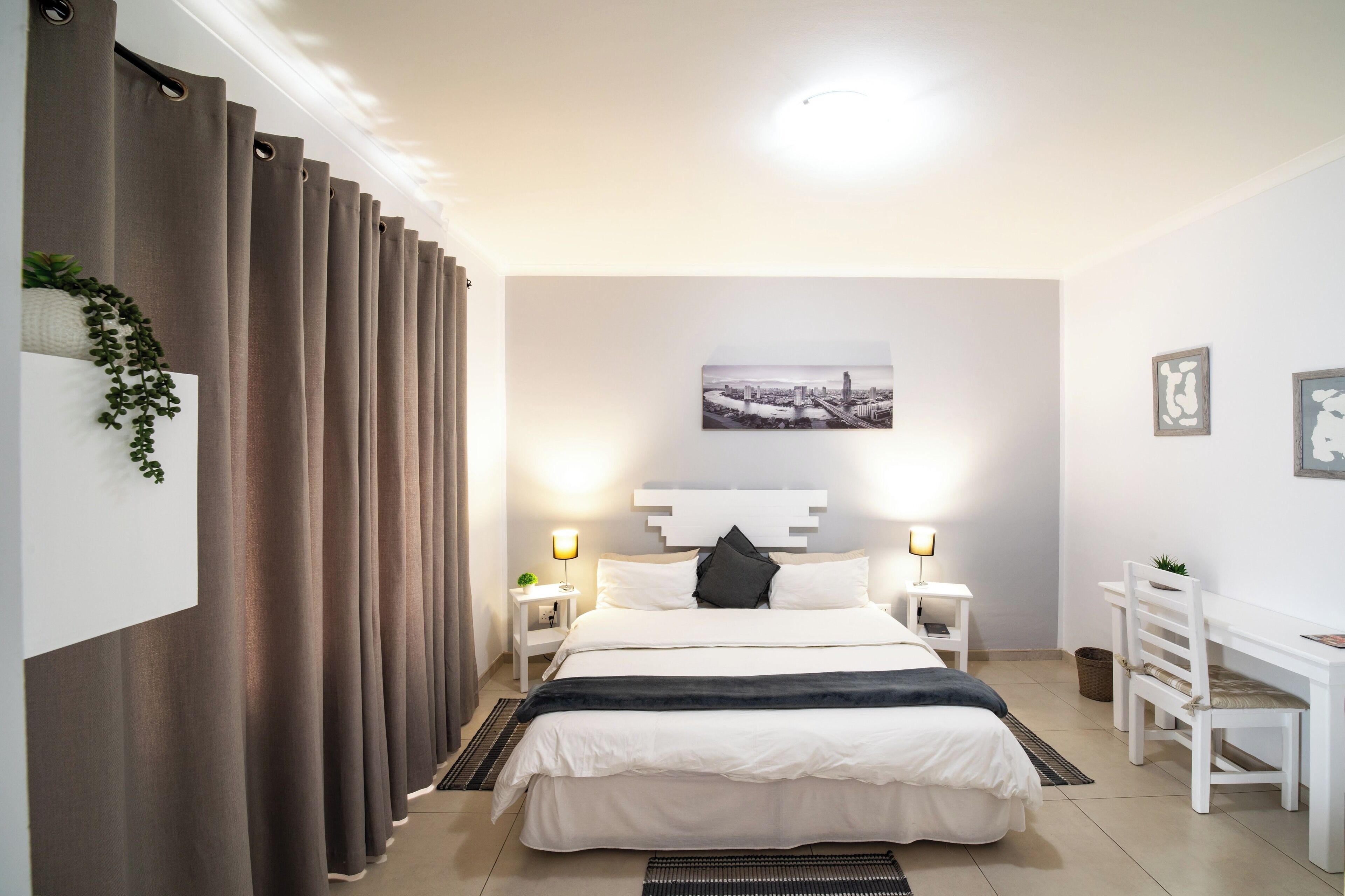 Deluxe-Zimmer 2 | Decoración individual, mobiliario individual, escritorio