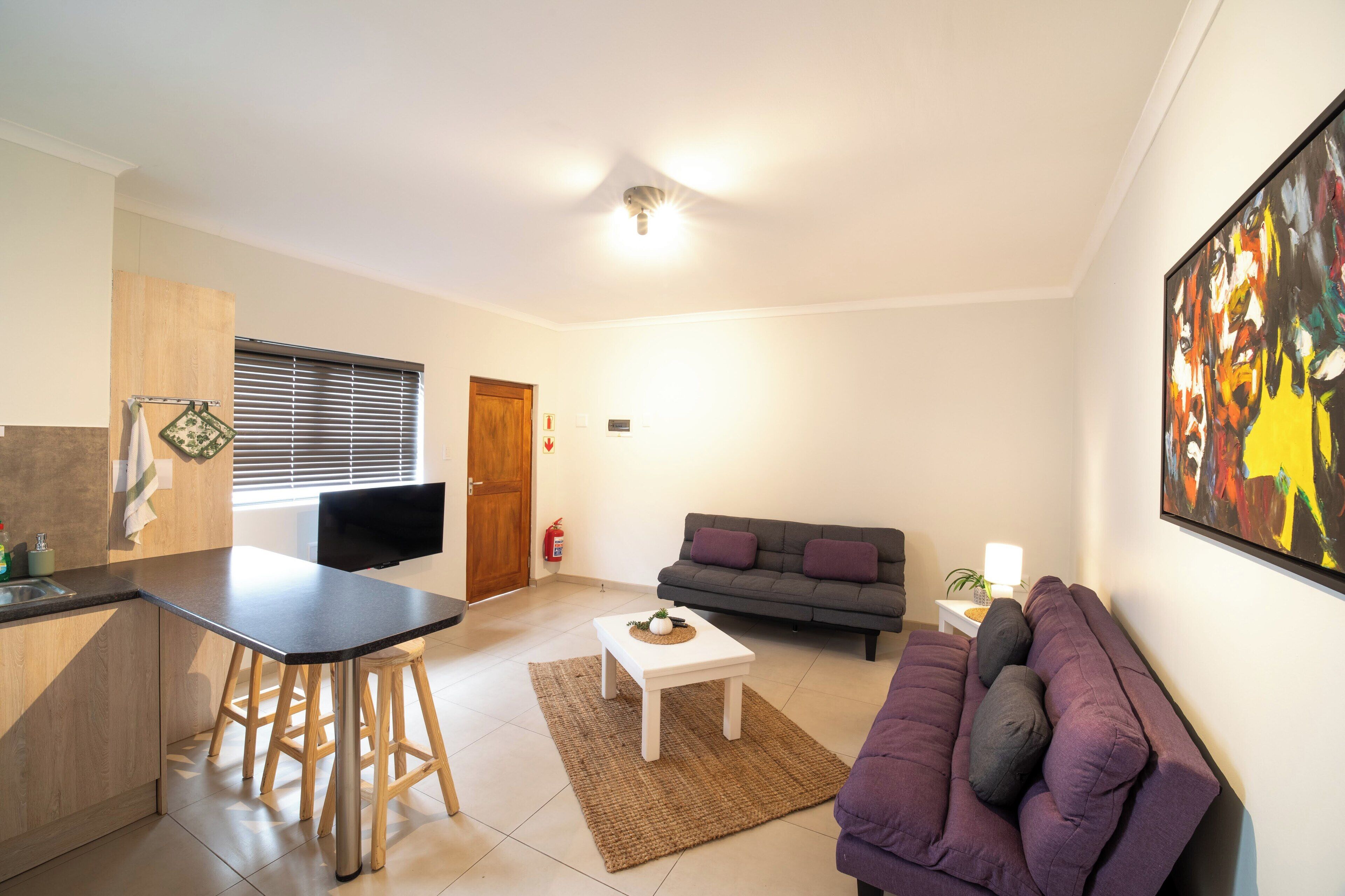 Standard-Studio, 1 Doppelbett und Schlafsofa