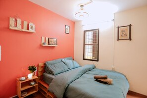 2 chambres, fer et planche à repasser, Wi-Fi gratuit, draps fournis