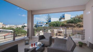 Apartemen (1) | Pemandangan balkon