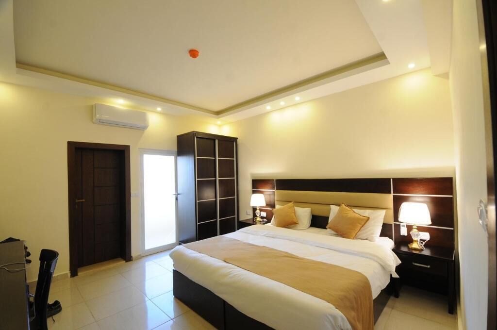 deluxe double room | 1 bedroom, premium bedding, in-room safe, desk