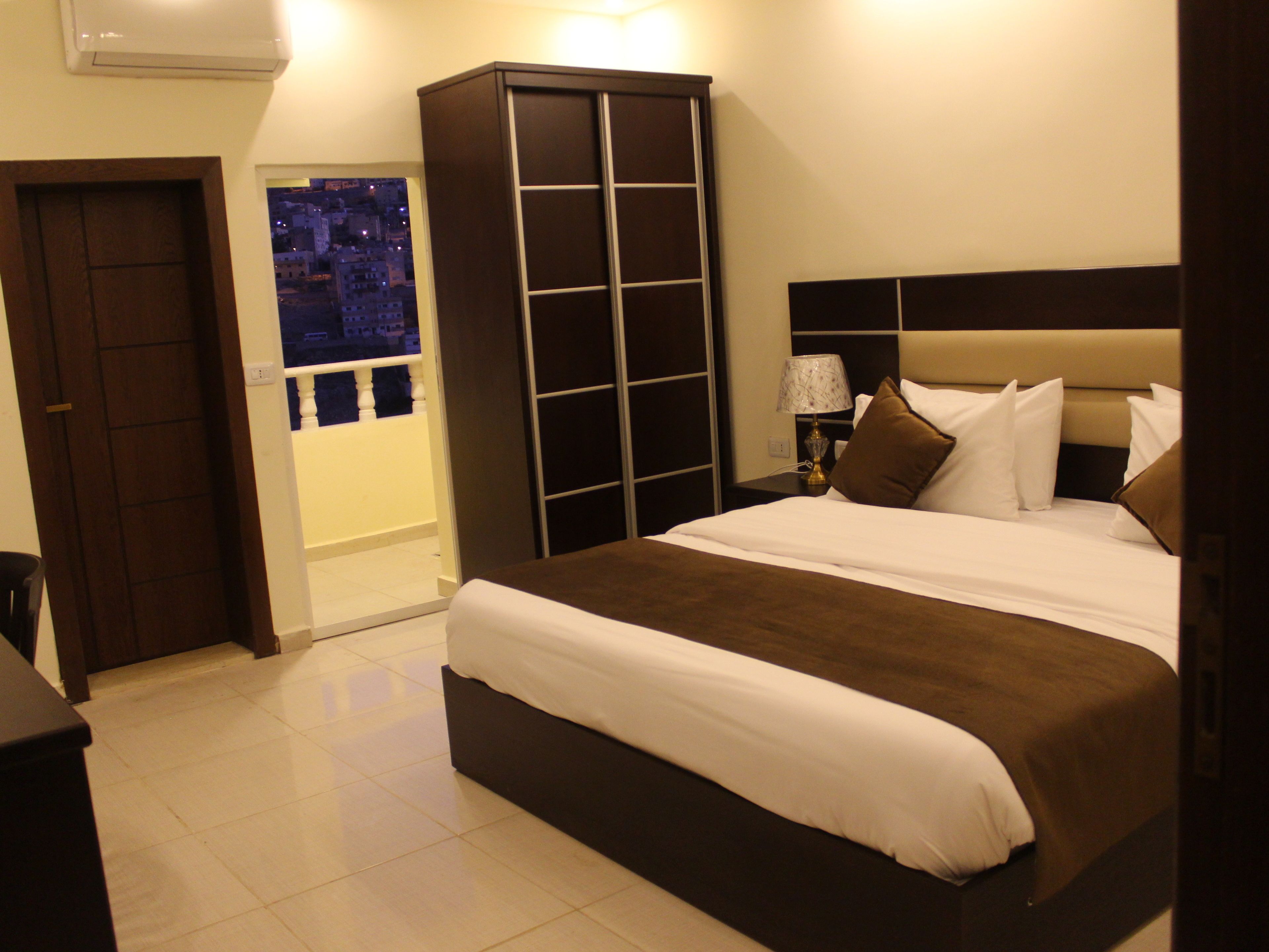 deluxe double room | 1 bedroom, premium bedding, in-room safe, desk