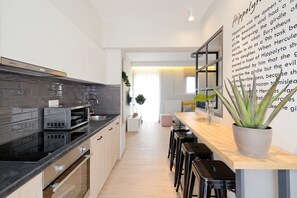 Leilighet – signature, 2 soverom, balkong | Eget kjøkken | Kjøleskap, mikrobølgeovn, ovn og kokeplater