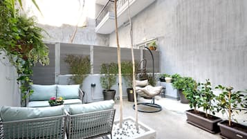 Luxury Apartment, 2 Bedrooms, Patio, Ground Floor | Terrace/patio