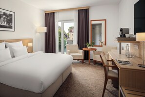 Ropa de cama hipoalergénica y minibar 