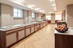 Free daily buffet breakfast - Harvey Spa Hotel (Frantiskovy Lazne)