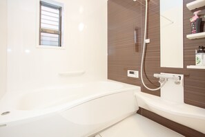 Bathroom - Kyoto Guesthouse Kyozui (Kyoto)