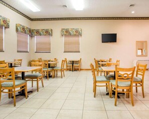 用餐