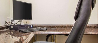 Surestay Best Western Obetz Rickenbacker Airport