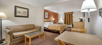 Surestay Best Western Obetz Rickenbacker Airport
