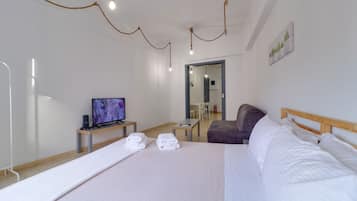 Apartamento, 1 cama de casal e sofá-cama | 1 quarto, cofres nos quartos, escrivaninha, quartos à prova de som