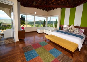 Presidential-Suite, 1 Schlafzimmer, Nichtraucher, Bergblick | Bettwäsche aus ägyptischer Baumwolle, hochwertige Bettwaren