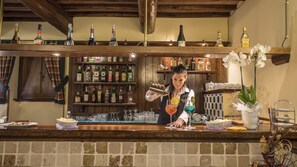 2 bars/lounges - Borgo di Celle (Città di Castello)