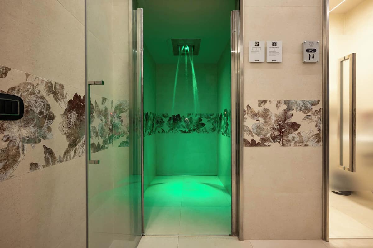 couples treatment room(s), turkish bath/hammam, body treatments