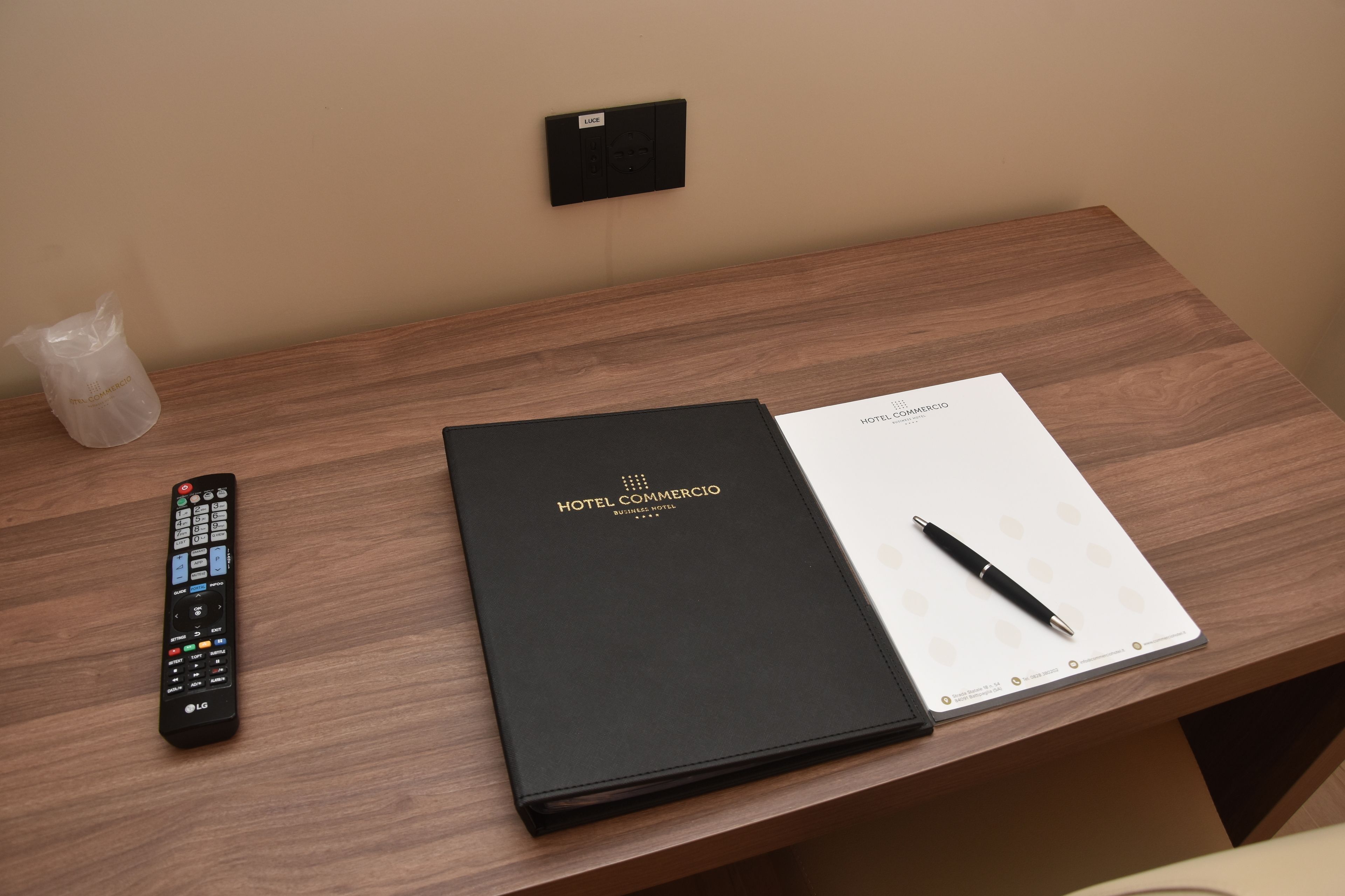 1 bedroom, egyptian cotton sheets, premium bedding, down duvets