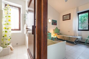Villa, 4 habitaciones | 4 habitaciones, tabla de planchar con plancha, cunas y wifi 