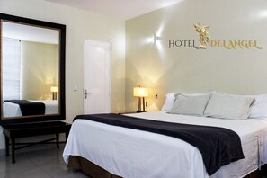 Deluxe Single Room, 1 King Bed, Non Smoking | Extra beds - Hotel del Angel (Guadalajara)