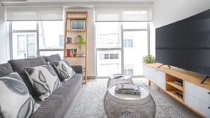 2 bedrooms, Egyptian cotton sheets, premium bedding, memory-foam beds - Condesa Boutique PH by LiveMexicoCity (Mexico City)