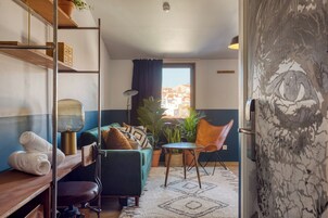 Deluxe Room | Free WiFi, bed sheets