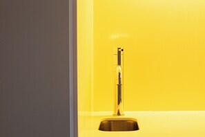 Compact Room - Double bed and shared bathroom