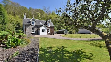 Cottage | Front of property