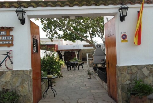 CANO ALLOTJAMENT - ---