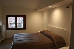 3 Schlafzimmer, Bügeleisen/Bügelbrett, Reisekinderbett, kostenloses WLAN