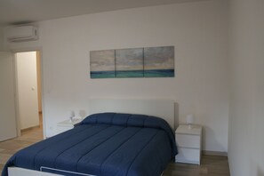 3 chambres, fer et planche à repasser, lit parapluie, Wi-Fi gratuit