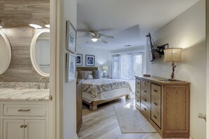 2 bedrooms, iron/ironing board, Internet, bed sheets