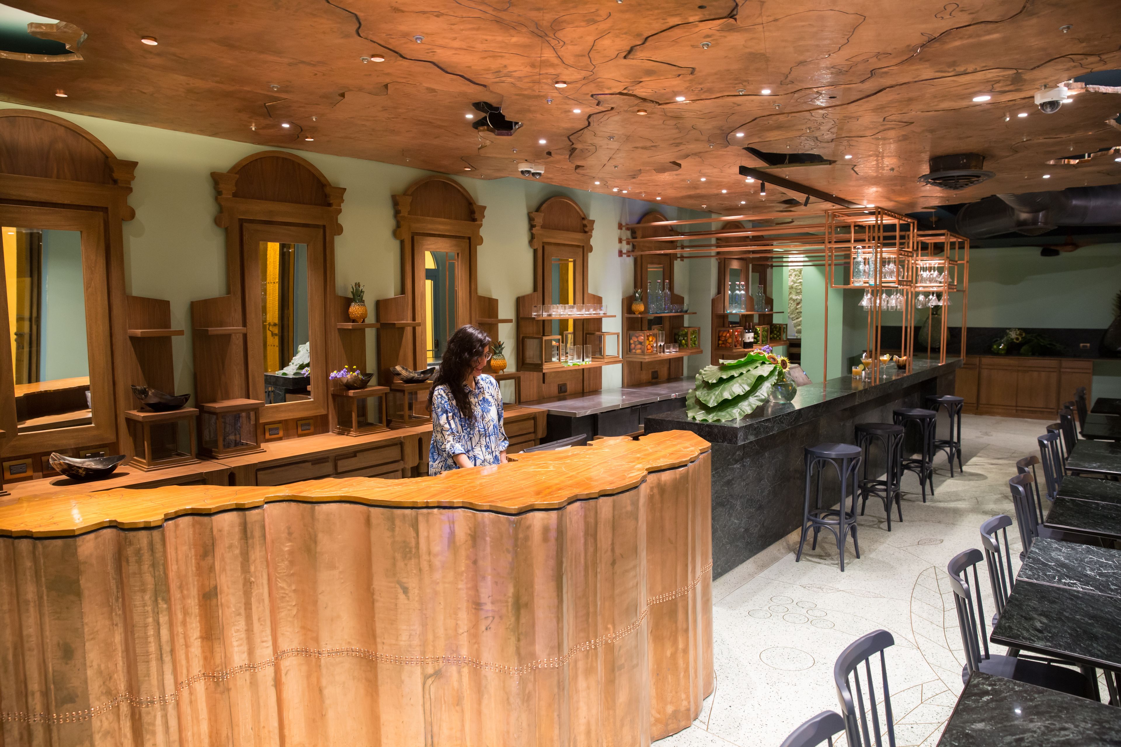 breakfast, lunch, dinner served; local and international cuisine