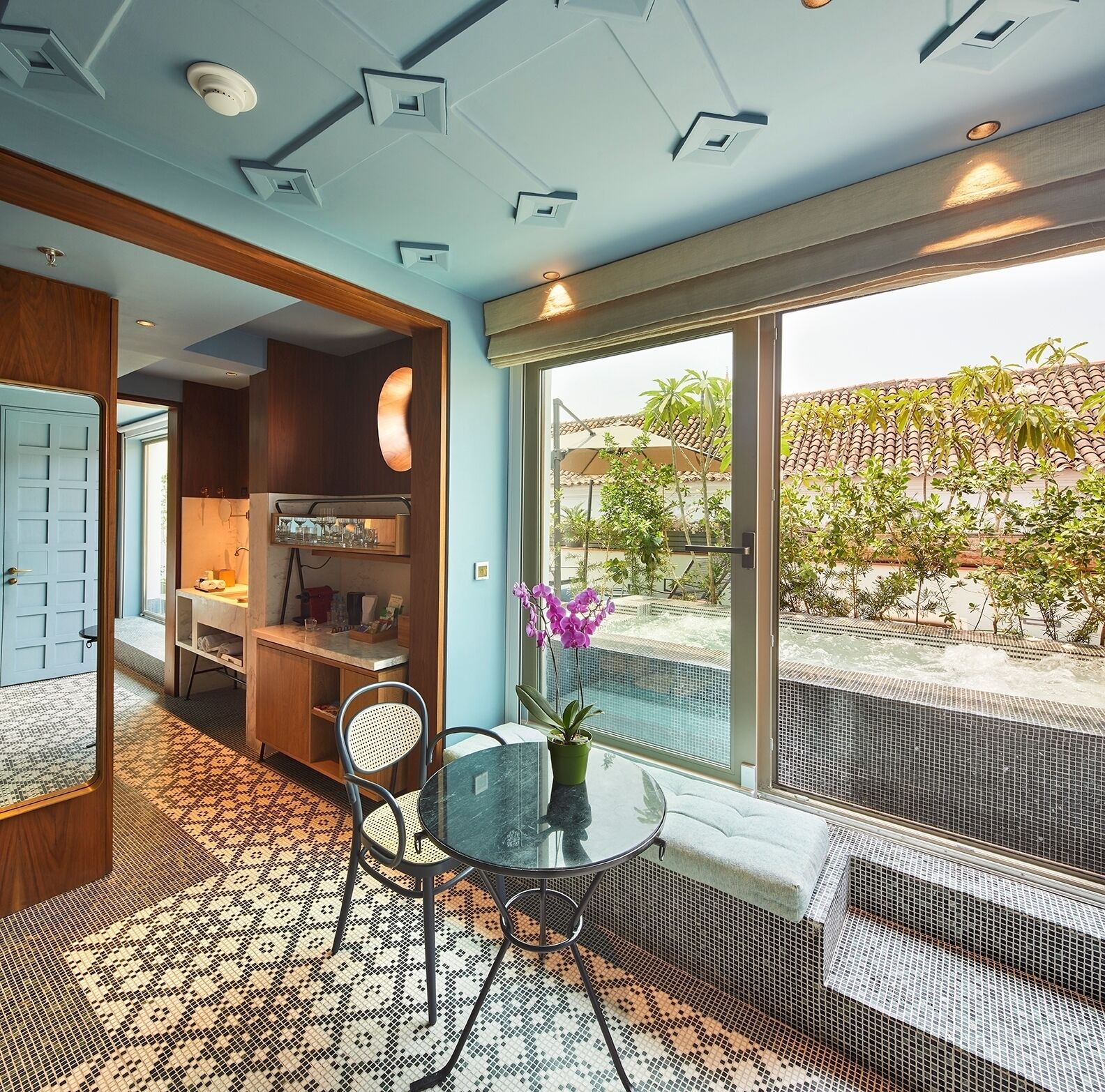 suite, 1 king bed, non smoking, jetted tub | egyptian cotton sheets, premium bedding, down duvets, pillow-top beds