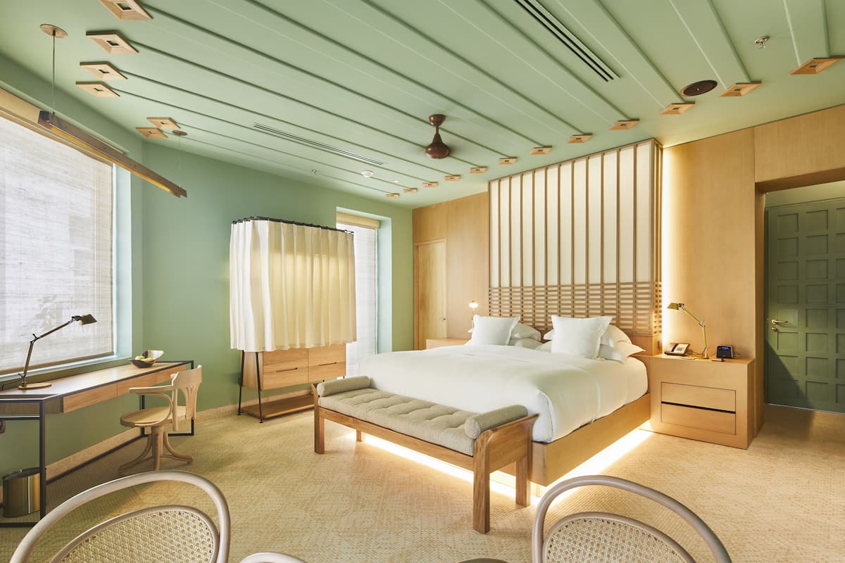 Junior Suite, 1 King Bed, Non Smoking