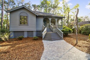Exterior - Sunset Rentals | Gloucester 79 (Hilton Head Island)